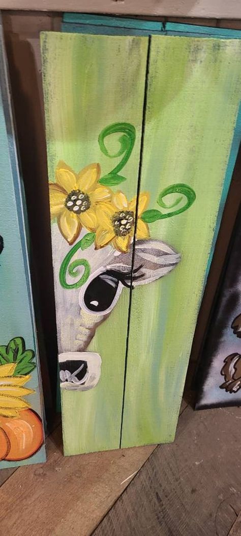 Painted Boards Ideas, Painted Bricks Crafts, Cow With Sunflowers, Porch Decor Farmhouse, Porch Boards, Painted Bricks, Porch Leaners, Brick Crafts, Pallet Signs Diy