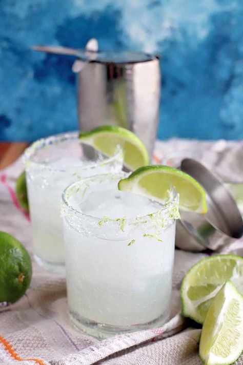 Ready for happy hour? Shake up a couple of our fresh from-scratch margaritas to get the party started! Get the recipe on Foodal now. #happyhour #margaritas #foodal Simply Limeade Margarita Recipe, Simply Limeade Margarita, Limeade Margarita Recipe, Simply Limeade, Fresh Margarita Recipe, Frozen Margarita Recipe, Limeade Margarita, Key Lime Margarita, Simply Juice