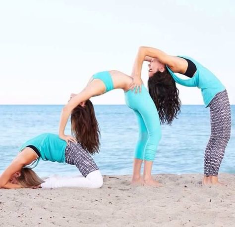 three person yoga bend into king pigeon pose. The family that practices yoga together stays together - 3 People Yoga Poses, Three Person Yoga Poses, 3 Person Yoga Poses, Two Person Yoga Poses, 2 Person Yoga, Group Yoga Poses, 2 Person Yoga Poses, King Pigeon Pose, Acro Yoga Poses