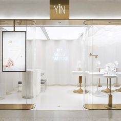 Gallery of YǏN Fine Jewelry Boutique / odd - 8 Jewelry Store Interior, Jewelry Store Design, Jewellery Shop Design, Retail Jewelry, Clinic Design, Jewelry Boutique, Hotel Boutique, Retail Interior, Jewellery Store