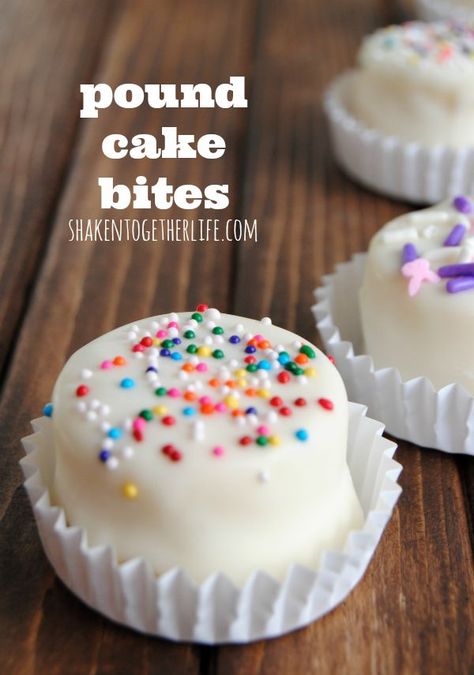 Easy no-bake pound cake bites Pound Cake Bites, Mini Torte, Cake Bites, Cake Day, Köstliche Desserts, Eat Dessert First, Yummy Sweets, Food Cakes, How Sweet Eats