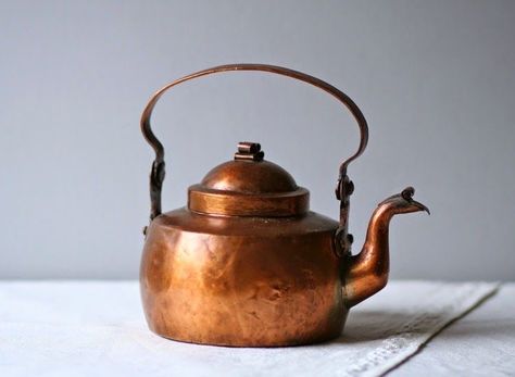 Swedish Antiques, Vintage Copper Tea Kettle, Swedish Heritage, Improve Drawings, Vintage Copper Pots, Copper Tea Kettle, Electric Tea Kettle, Metal Objects, Anvils