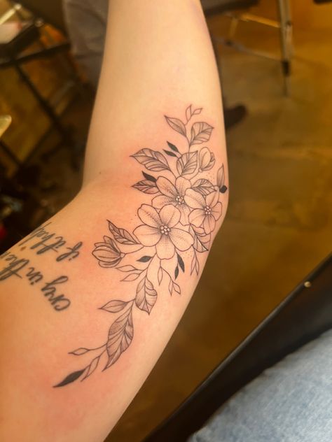 a floral piece i just got done that im deeply obsessed with. Floral Tattoo Side Of Arm, Near Elbow Tattoos For Women, Floral Tattoo Around Elbow, Arm Floral Tattoos For Women, Inner Elbow Flower Tattoo, Flowers Around Words Tattoo, Inner Forearm Flower Tattoo, Half Sleeve Floral Tattoos For Women, Elbow Tattoo Flower