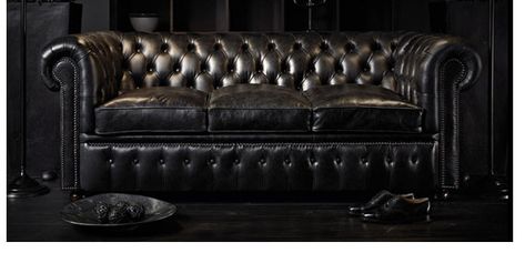 The pinnacle of British craftsmanship, the Chesterfields 1780 William Blake Leather Couch is expertly crafted inside and out. Its internal wood frame is hand-joined, dowelled and assembled, and the leather is hand sewn and colored by a small highly skilled team. Made from all the finest materials fr… Bourbon Lounge, Black Chesterfield Sofa, Black Leather Furniture, Black Leather Couch, Chesterfield Furniture, Black Couches, Inside Man, Chesterfield Sofas, Leather Chesterfield Sofa