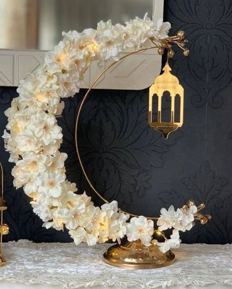 Diy Eid Decorations, Ramadan Diy, Decoration Ramadan, Ramadan Ideas, Eid Ideas, Ramadan Iftar, Eid Mubarak Decoration, Baby Shower Sweets, Eid Decorations