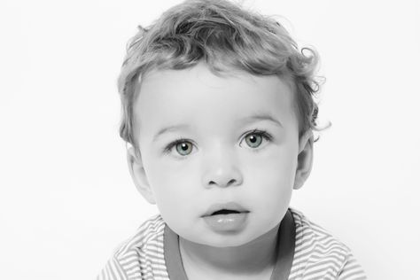 Black And White Children Photography, Personality Photos, Personality Portraits, Toddler Portraits, Toddler Drawing, Portrait Black And White, Toddler Photoshoot, Face References, Old Portraits