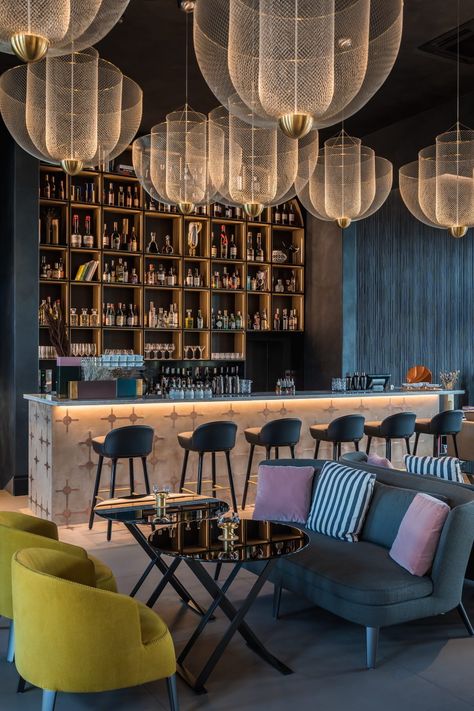 Bar Lounge Room, Bar Lounge Design, Modern Restaurant Design, Lounge Interiors, Bar Ceilings, Bar Interior Design, Hotel Lounge, Luxury Bar, Lounge Bar