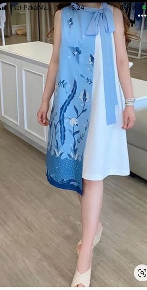 Batik Dress Design, Model Dress Batik, Dress Batik, Batik Fashion, Classy Dress Outfits, Batik Dress, Google Lens, Diy Blouse, Fashion Blouse Design