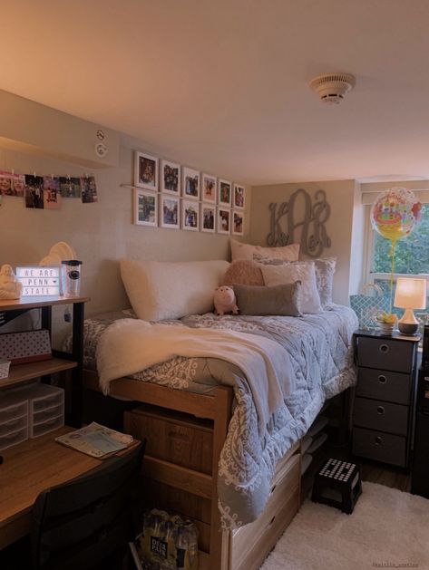 Freshman Dorm, Dorm Room Inspiration, College Prep, College Dorm, Dorm Room, Room Inspiration, Bedroom, Bed, Furniture