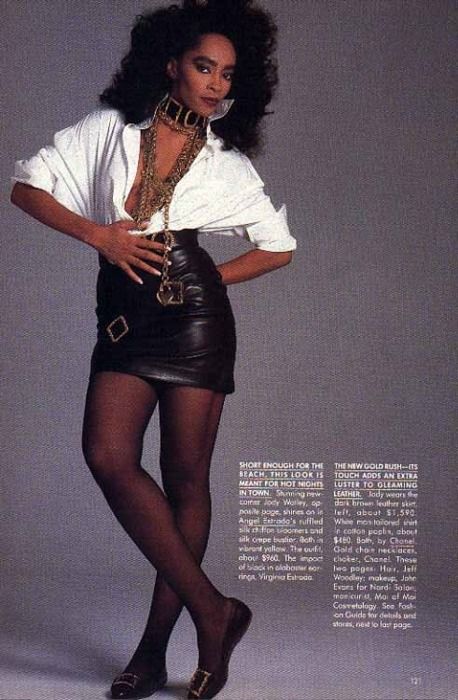 Jody Watley, by Francesco Scavullo, Harper's Bazaar 1988 Black 80s Fashion, Jody Watley, Black 80s, 80s Outfits, 80s Look, Black Glamour, 1980's Fashion, Black Entertainment, Vintage Black Glamour