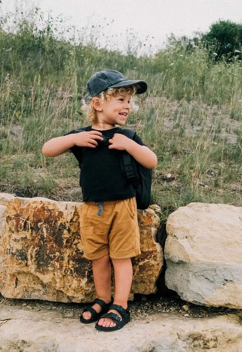 Kids Aesthetic Boy, Cute Toddlers Boys, Kid Aesthetic Boy, Little Boy Aesthetic, Toddler Boy Outfits Summer, Little Kids Outfits, Toddler Boy Pictures, Cute Little Boy Outfits, Cute Kid Clothes