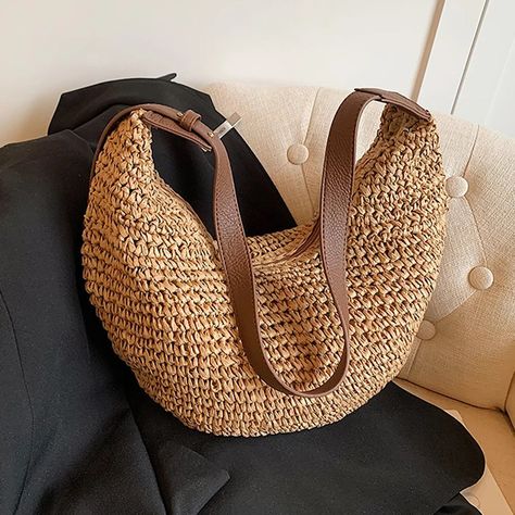 women’s wicker bag for your summer ❤️#bagsummer #dag #summer Straw Beach Bag, Woven Handbags, Wicker Bags, Bag Summer, Raffia Bag, Boho Bag, Crochet Handbags, Summer Crochet, Handbags For Men