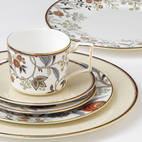 Floral Dinnerware, Serving Bowls Ceramic, Fine China Dinnerware, Wedgwood China, Meeting Agenda, Perfect Cup Of Tea, Luxury Tableware, Agenda Template, Luxury Dinnerware