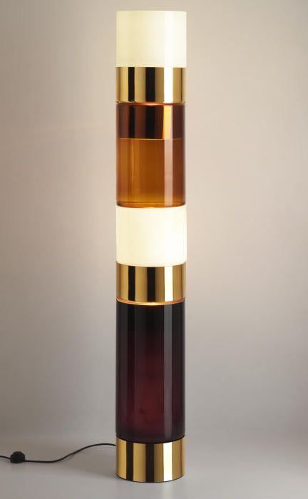 Unusual Modern Murano Glass Pillar In Rich Warm Brown & Gold A striking and unusual modern floor light made up of sections of glass in rich warm tones on a warm gold base. "Stacking" is a series of different floor lamps composed of assembled hand blown Murano glass cylinders from the famous Venetian island, in different colourways and sizes, with a metal base available in polished chrome or polished gold. Murano Pendant Light, Glass And Metal Pendant Lights, Murano Glass Lamp, Statement Pendant Light, Amber Decor, Art Deco Gold, Gold Floor Lamp, Pillar Lights, Mirror Light