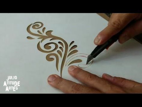 How To Do Stencil Painting, Stencil Making Diy, How To Make Stencils For Painting, How To Make A Stencil Diy, Stencil Drawings Ideas, Stencil Art Ideas, Reverse Stenciling, Wood Signs Diy, Stencil Making