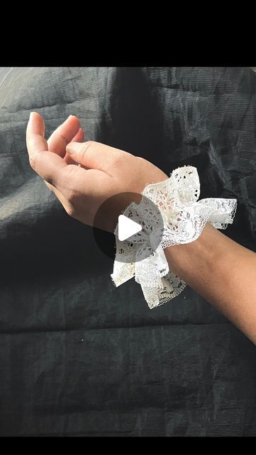 “Sew It, Flaunt It!” on Instagram: "This is how i made my lace scrunchie #lace  #lacescrunchie  #lacescrunchies #bowscrunchies  #scrunchies #bowscrunchie" Lace Scrunchies Diy, Diy Lace Headband, Lace Scrunchies, Diy Hair Accessories Ribbon, Scrunchies Diy, Bow Ideas, Lace Headbands, Diy Hair Accessories, June 1