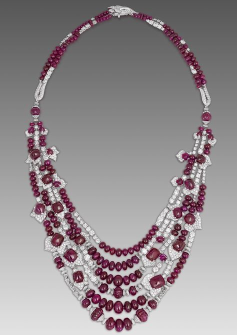 David Morris Burmese ruby and diamond necklace featuring ruby cabochons and beads. David Morris, Ruby And Diamond Necklace, Burmese Ruby, Diamonds Necklace, Ruby Earrings, Ruby Jewelry, Emerald Earrings, Deco Jewelry, Fabulous Jewelry