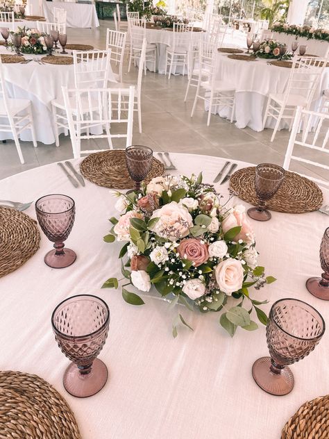 Low Centerpieces Wedding, Low Floral Centerpieces, Wedding Table Flower Centerpieces, Low Wedding Centerpieces, White Rose Centerpieces, Round Table Centerpieces, Wedding Flower Table Decorations, Boho Centerpiece, Table Centerpiece Flower