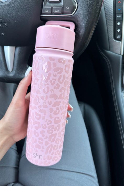 Cute Water Bottles Preppy, Pink Water Bottle Aesthetic, Hydroflask Tumbler Pink, Simply Modern Cup, Cute Pink Water Bottle Aesthetic, Simply Modern Water Bottle, Cheetah Print Water Bottle, Pink Water Bottle, Printed Water Bottles