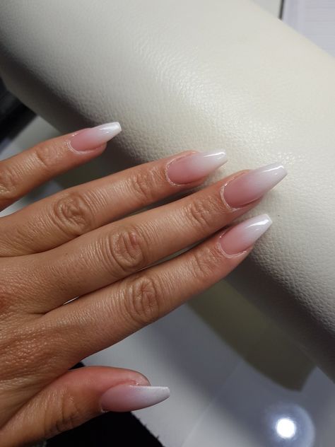 Frosted Ombre Nails, Nail Color Ideas Almond Shape, Ombre Gel Extension Nails, French Top Ombre Nails, Ombre Light Pink Nails, White Ambra Nails, Almond Acrylic Ombre Nails, Airbrush French Nails Ombre, Fade Pink Nails