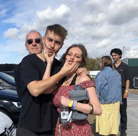 Sam Fender, Pretty People, Musician, Couple Photos, Human, Music