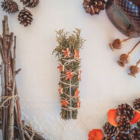 Notforgotten Farm : ~ Winter Solstice ~ A Merry Yule ~ Cedar Witchcraft, Celebrate Yule, Yule Traditions, Yule Crafts, Yule Celebration, Winter Solstice Celebration, Pagan Yule, Yule Gift, Solstice Celebration