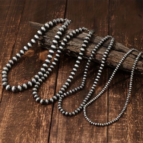 Cowgirl Fashion, Stacked Necklaces, Denim Style, Vintage Navajo, Handmade Wire, Black Necklace, Cowgirl Style, Vintage Bohemian, Set Vintage