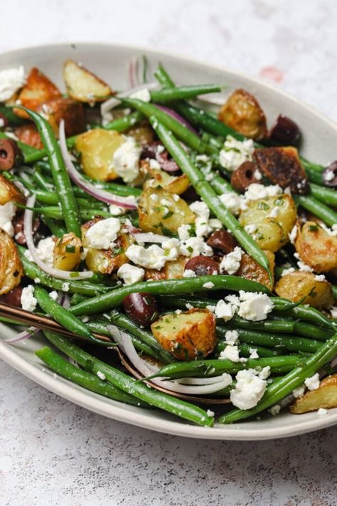 Warm Green Bean Salad with Potatoes - Well Seasoned Studio Salad With Potatoes, Green Bean Potato Salad, Green Bean Salad Recipes, Green Bean Salad, Bean Salad Recipe, Cooking Green Beans, Green Bean Salads, Bean Salad Recipes, Green Bean Recipes