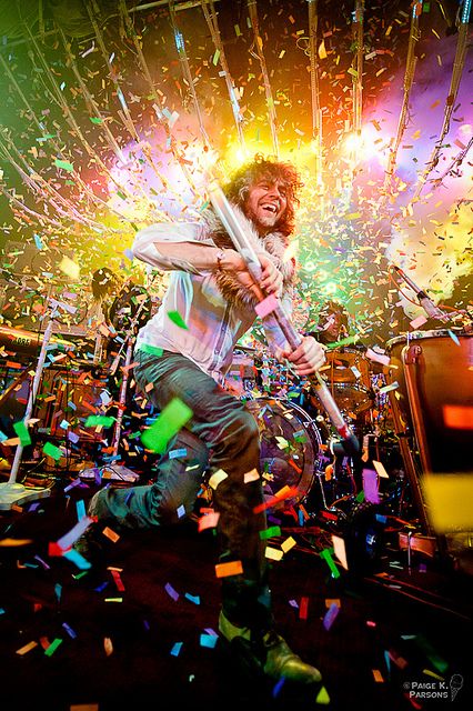 Wayne Coyne, The Flaming Lips Wayne Coyne, The Flaming Lips, 2014 Music, Lips Photo, Confetti Photos, Flaming Lips, Concert Photos, Music Pics, I'm With The Band