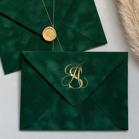 Spring Wedding Outfit, Green Themed Wedding, Emerald Green Weddings, Green Wedding Invitations, Green Envelopes, Wedding Envelope, Emerald Wedding, Color Wedding, Future Wedding Plans