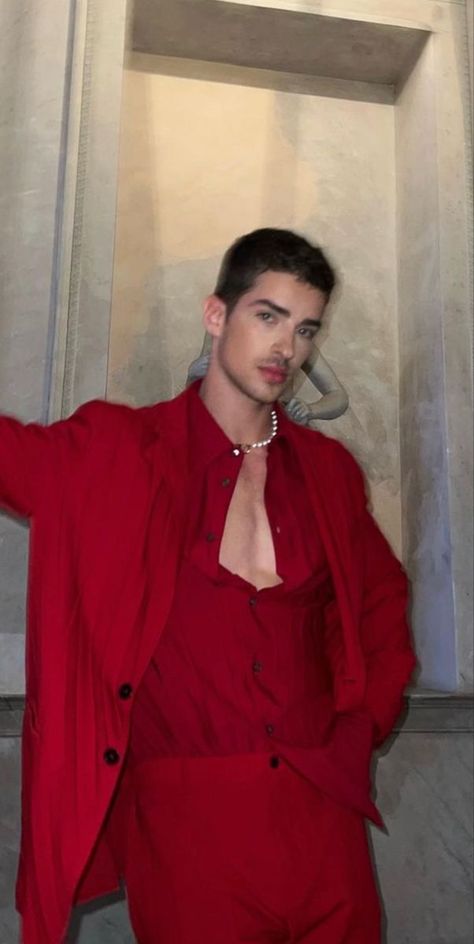 Manu Rios Suit, Red Suit Men Aesthetic, Manu Rios Style, Many Rios, Red Outfit Aesthetic Men, Manu Rios Outfit, Red Party Outfit, Mens Date Night Outfit, Graduation Outfit Ideas Men