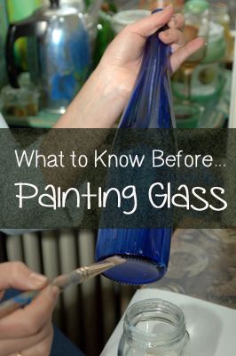 If you would like to paint glass, whether it's glassware, a window, a vase or a jar there are a few things to know & ask yourself before you start. Painting Glass, Wine Bottle Art, Painted Glasses, Painted Wine Bottles, Diy Bricolage, Wine Bottle Diy, Altered Bottles, Glass Bottle Crafts, Painted Wine Glasses