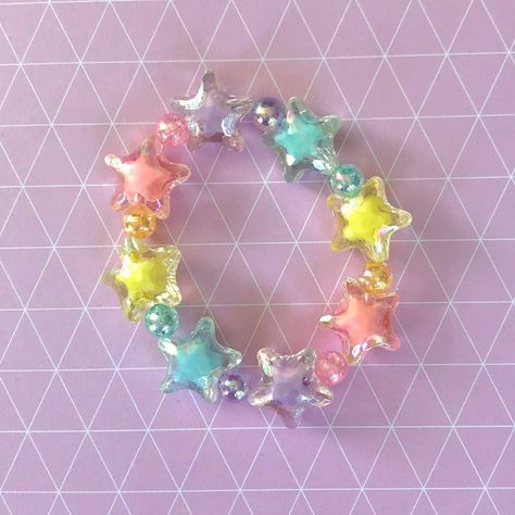 Fairy Kei Accessories, Pony Bead Bracelets, Diy Kandi, Kandi Kid, Kandi Patterns, Kandi Bracelets, Kawaii Jewelry, Kawaii Accessories, Rainbow Bracelet