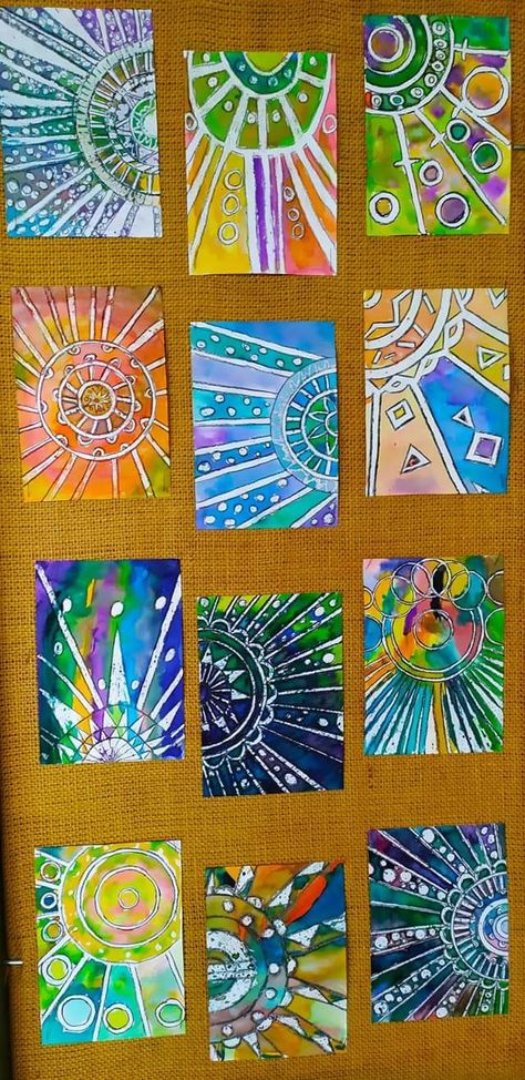 Elementary Painting, Useful Paper Crafts, Fun Paper Crafts, Glitter Paper Crafts, Spring Art Projects, Middle School Art Projects, 2nd Grade Art, Art And Craft Ideas, 6th Grade Art