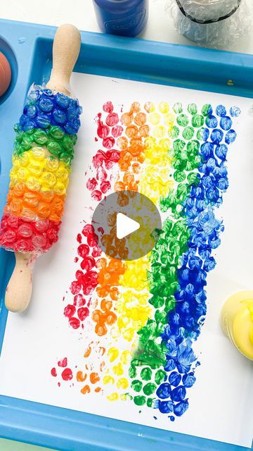 4,726 likes, 240 comments - abcdeelearning on August 15, 2022: "Bubble Wrap Art 🌈 follow @abcdeelearning for more art ideas for kids! 🎨Here’s a fun and ..." Bubble Wrap Painting Ideas, Bubble Wrap Activities, Bubbles Activities, Bubble Art For Kids, Bubble Wrap Crafts, Bubble Wrap Art, Art Ideas For Kids, Art Activities For Toddlers, Christmas Arts And Crafts