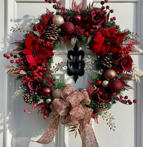 Burgundy christmas decor