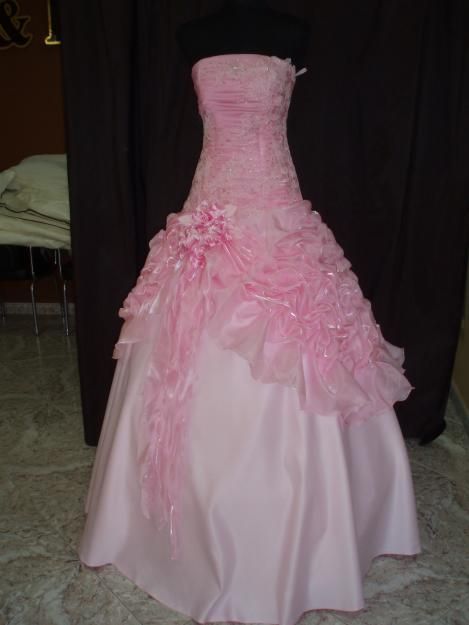 Beautiful Pink Puffy Prom Dresses, Bratz Prom Dress, Big Pink Prom Dress, Y2k Quince Dresses, Pink Ballgown Dress, Pretty Quinceanera Dresses, Quince Dress, Pink Wedding Dress, Prom Dress Inspiration