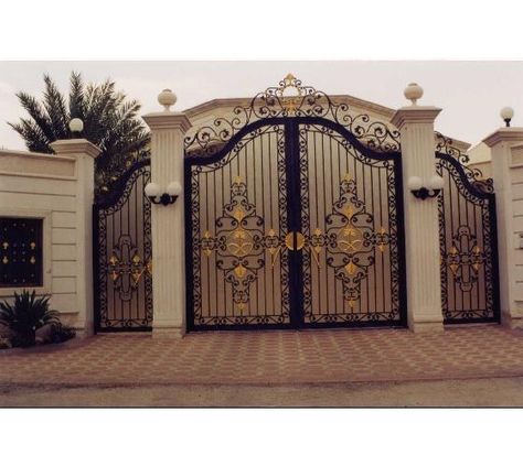 Iron Main Gate Design, Wrought Iron Gate Designs, Wrought Iron Garden Gates, Iron Garden Gates, Gate Wall Design, Gate Designs Modern, House Main Gates Design, House Fence Design, Steel Gate Design