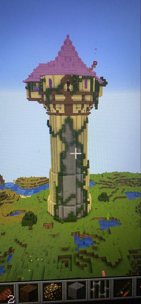 Rapunzel Castle Minecraft, Disney Inspired Minecraft Builds, Disney Minecraft Houses, Disney Princess Minecraft Houses, Minecraft Princess House, Minecraft Building Ideas Disney, Minecraft Rapunzel Tower Tutorial, Rapunzels Tower Minecraft Tutorial, Princess Tower Minecraft