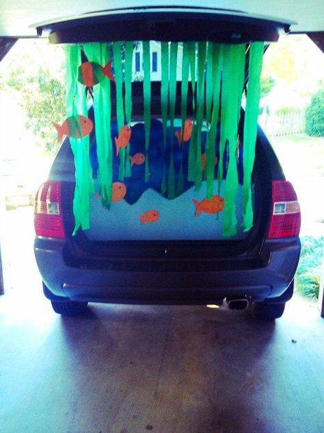 Under the sea trunk or treat Halloween Car Decorations, Church Trunk, Trunker Treat Ideas, Church Halloween, Trunk Or Treat Ideas, Dulces Halloween, Treat Ideas, Trunk Or Treat, Fall Fun