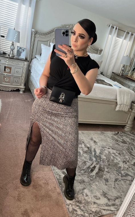 Skirts With Dr Martens, Combat Boot Outfits Office, Plus Size Drinks Outfit, Combat Boot And Dress Outfit, Combat Boot Outfits 2023, Dr Martens With Skirt, Skirts And Combat Boots Outfit, Dr Martens And Skirt Outfit, Skirt With Dr Martens Outfit