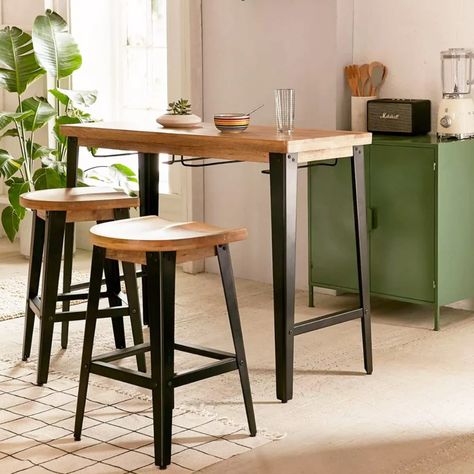 10 Best Kitchen and Dining Tables for Small Spaces Small Kitchen Table Sets, Round Extendable Dining Table, Small Table And Chairs, Kitchen Table Chairs, Dining Table With Storage, Small Kitchen Tables, Dining Room Cozy, Chairs For Small Spaces, Table For Small Space