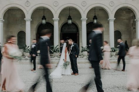 Our top picks of the week now on the blog | Image by Kelli Wilke Photography Wedding Group Poses, Wedding Group Photos, Animation Photo, Philadelphia Wedding Venues, Wedding Entourage, Friday Afternoon, Pennsylvania Wedding, Wedding Photos Poses, Wedding Prep