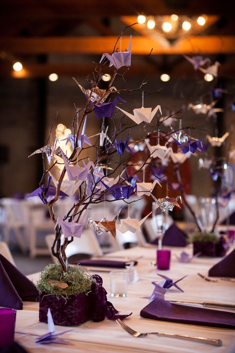 Paper Crane Reception Dinner Centerpieces Paper Crane Wedding, Wedding Origami, Crane Wedding, Spring Wedding Outfit, Dinner Centerpieces, Origami Wedding, Laid Back Wedding, Paper Cranes, Japanese Wedding