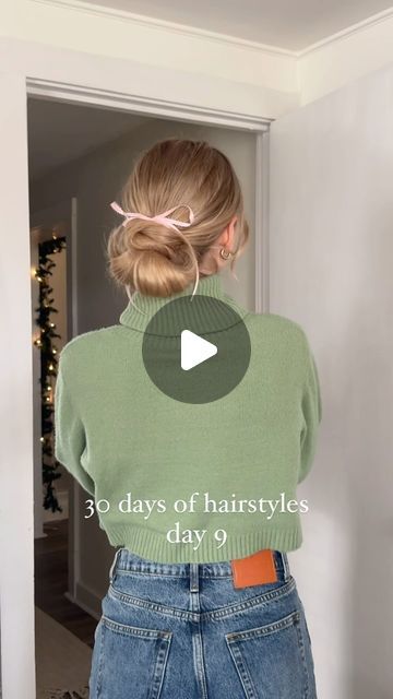 bayleigh barnes on Instagram: "the cutest hairstyle for turtlenecks and scarves this winter ❄️☃️☺️🌲✨🎀 #hairtutorial #winterhairstyles #christmashair #ribbonhair" Hair For Turtleneck, How To Style Hair With Turtleneck, Hairstyle For Turtleneck, Turtle Neck Hairstyles Hair, Hairstyles With Turtlenecks, Hairstyle For Turtle Neck Outfit, Turtleneck Hairstyle, Hairstyles For Turtlenecks, Turtle Neck Hairstyles