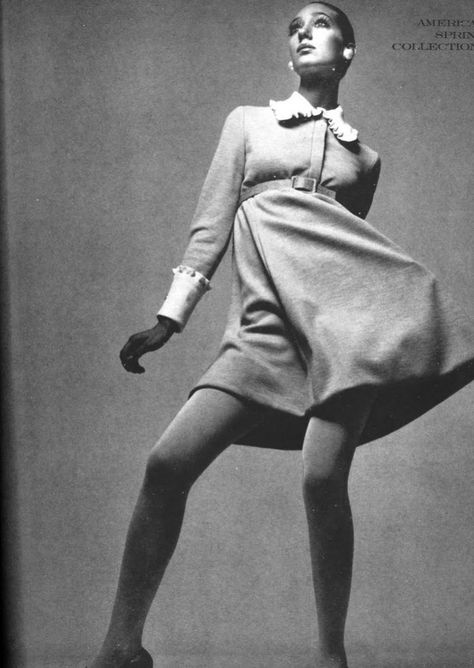 Marisa Berenson. Photo by Richard Avedon. Vogue, February 1, 1968. Vintage Vogue Fashion, 70s Womens Fashion, Marisa Berenson, 60’s Fashion, Vogue Editorial, Bonnie Cashin, Richard Avedon, B Fashion, Old Fashion