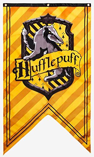 Harry Potter House Banners, Harry Potter Banner, Hery Potter, Harry Potter Houses Crests, Harry Potter Case, Hufflepuff Crest, Harry Potter Activities, Classe Harry Potter, Harry Potter Props