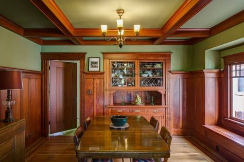 Craftsman Dining Room Ideas, Craftsman Light Fixtures, Craftsman Style Dining Room, Dark Wood Dining Room, Room Ideas Photos, Mission Style Lighting, Craftsman Style Lighting, Craftsman Ceiling, Craftsman Dining Room