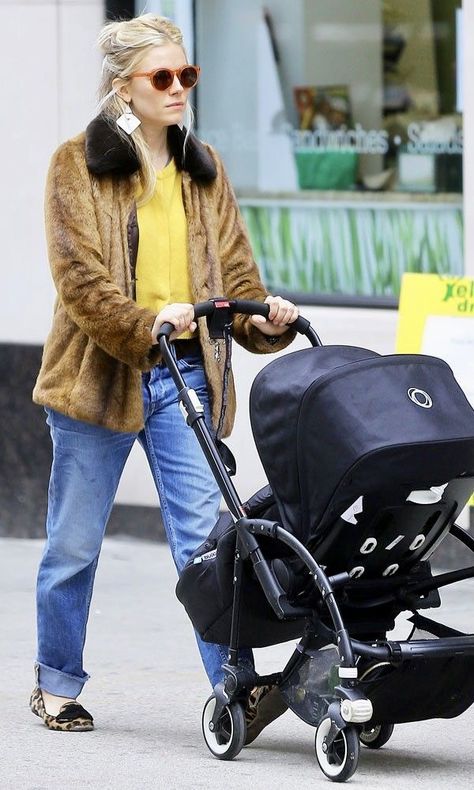 Sienna Miller Street Style Sienna Miller Street Style, Sienna Miller Style, Maternity Wardrobe, Leopard Print Coat, Top Jeans, Olay Regenerist, Printed Flats, Pregnancy Wardrobe, Sienna Miller