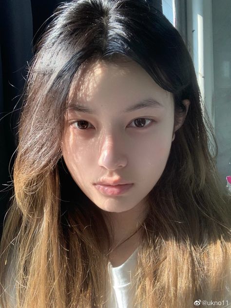 Bare Face Aesthetic, Masc Women, Quotes Celebrities, Hairstyle Fashion, Face Aesthetic, Bare Face, Beauty Skin Care Routine, Fashion Quotes, Korean Beauty